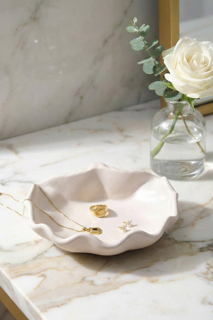 Clam Shell Large Tray