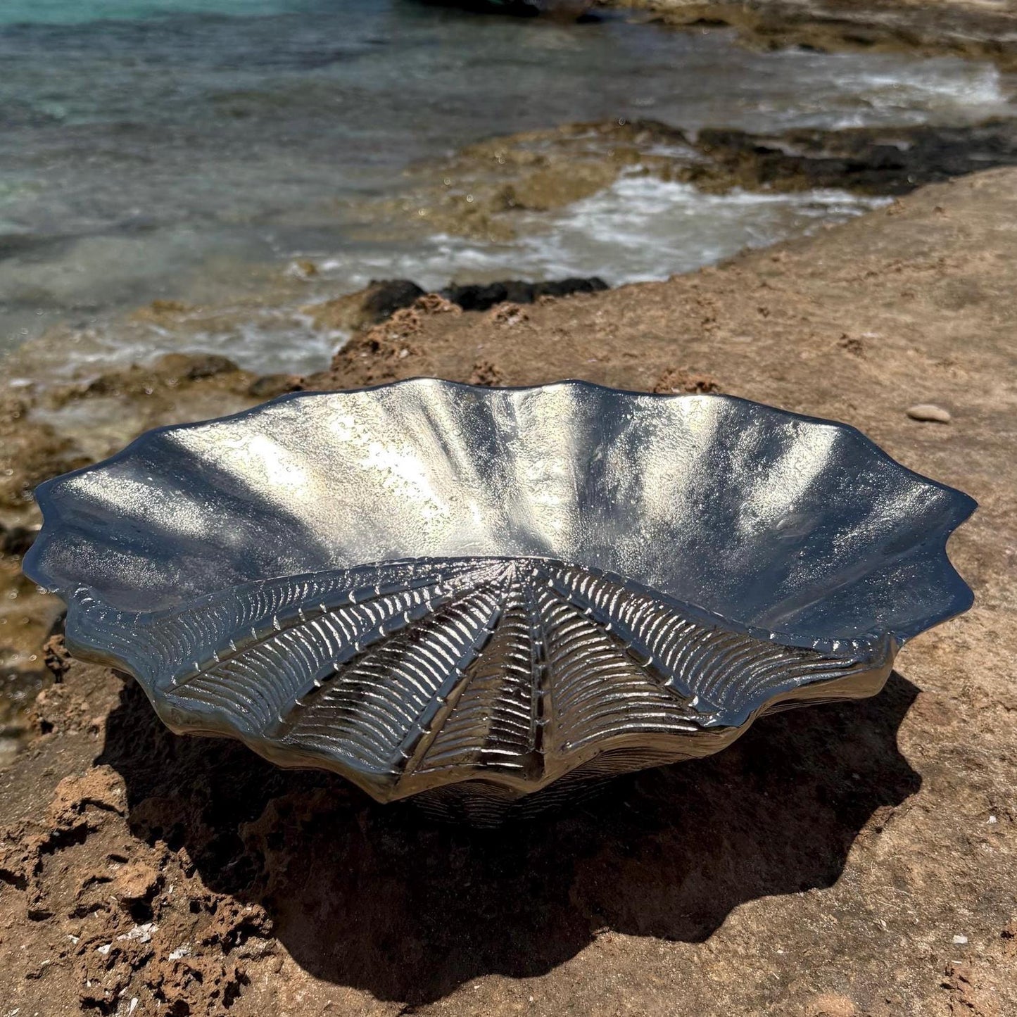 Clamshell Solid Champagne Ice Bucket ~ Wine Cooler